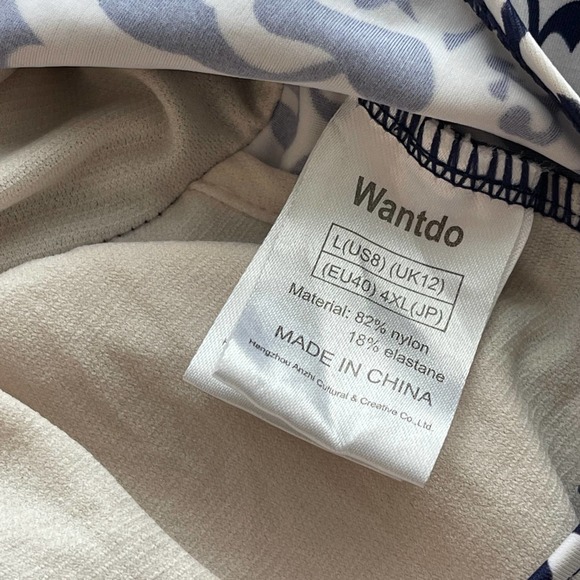 Blue White Pattern Modest One-piece Bathing Suit Swimsuit Size 8 - Picture 5 of 8